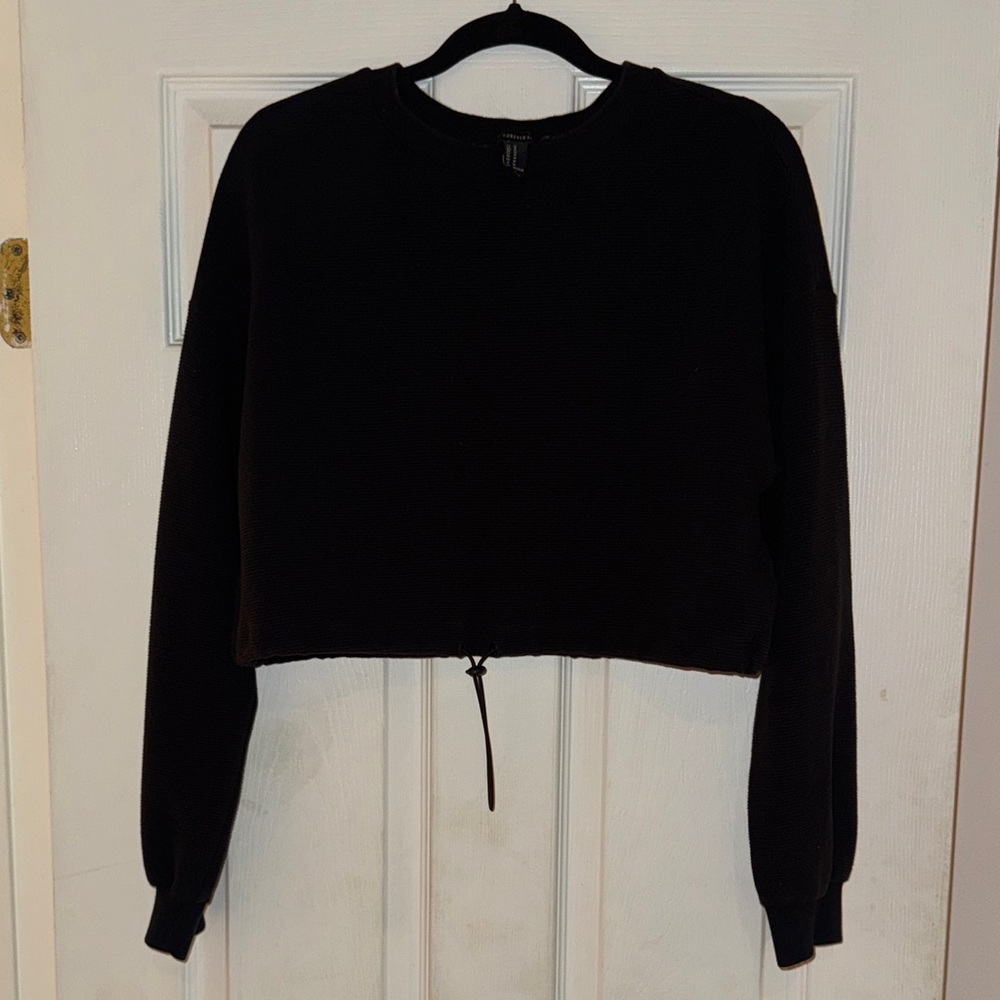 Black Cropped Sweatshirt with adjustable bottom